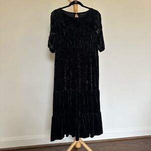 Who What Wear Black Velvet Midi Dress